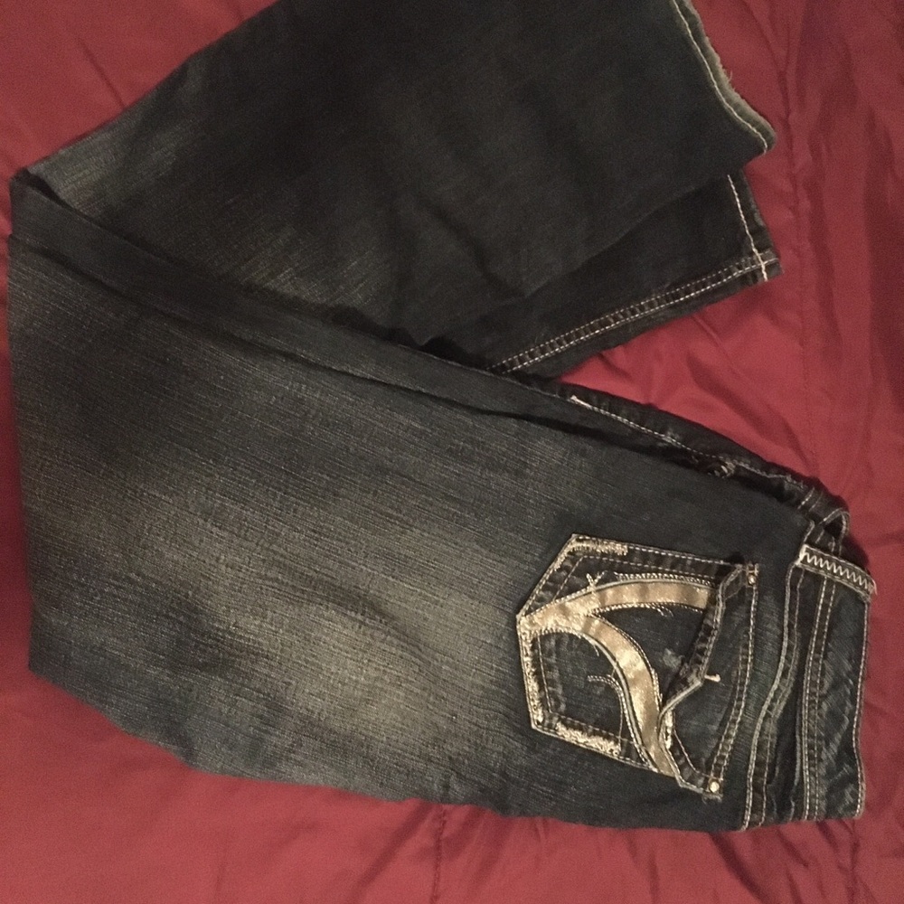 Ariya Jeans